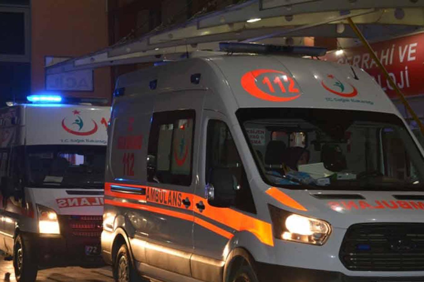 Erzincan'da zincirleme trafik kazası: 11 yaralı Erzincan'da zincirleme trafik kazası: 11 yaralı